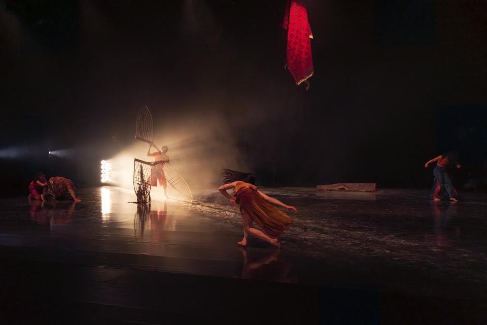 Vasht stage
